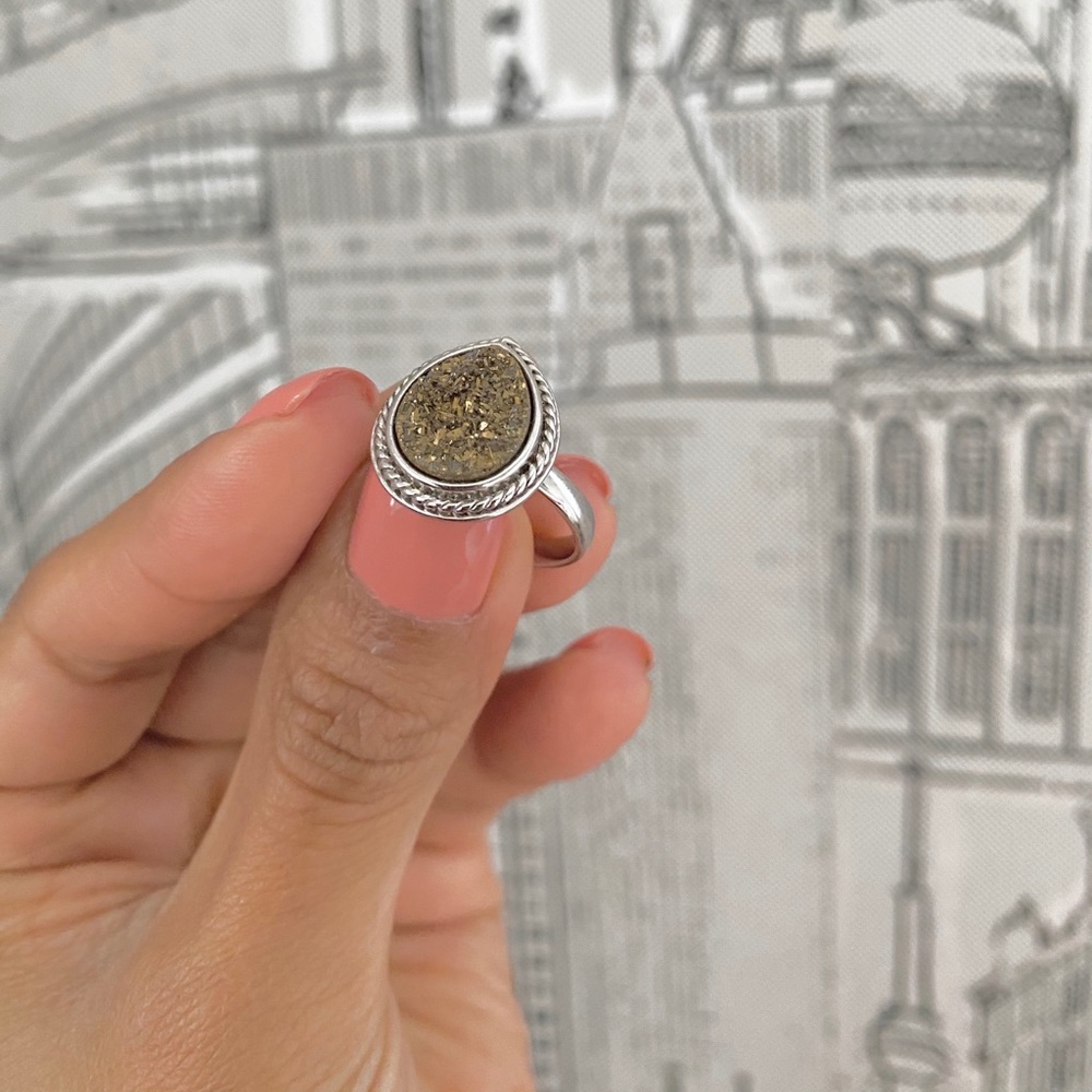 NOLA ROCK CO. RING 💍 - Picture 3 of 5